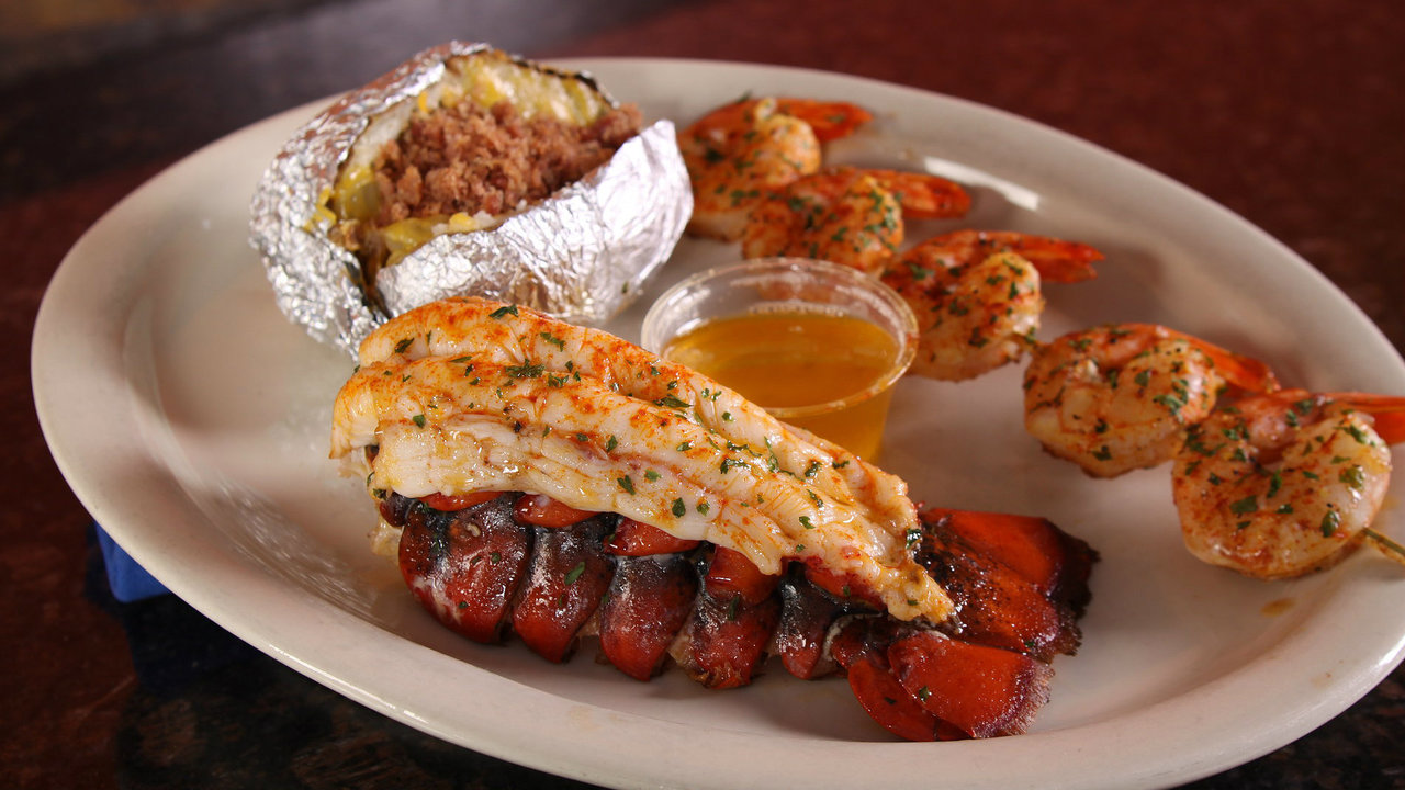 Help wanted Starter's Bar and Grill hiring 80100 in Harper...